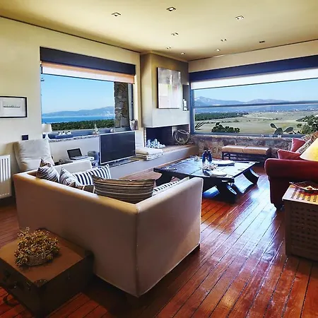 Marathon Villa